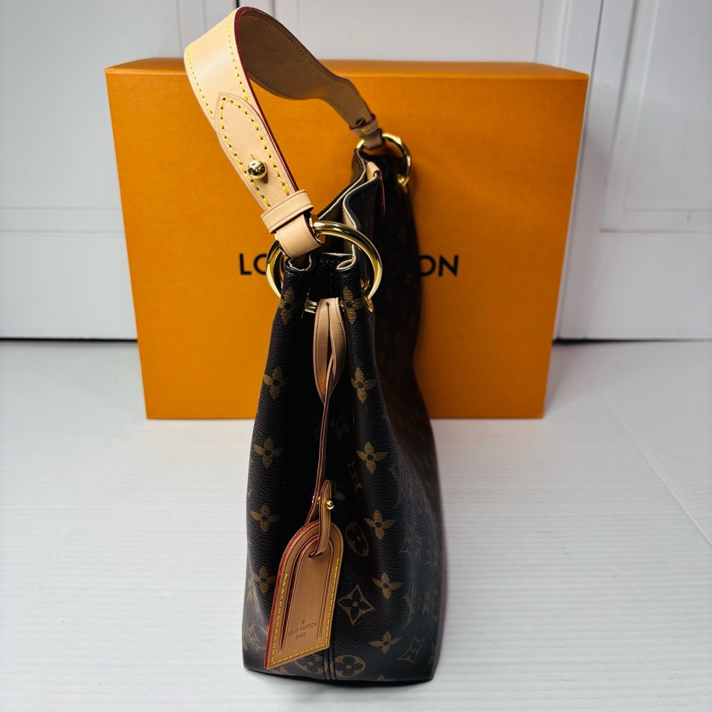 ⛔️SOLD⛔️LOUIS VUITTON Monogram Graceful PM Shoulder Bag - Picture 3 of 10